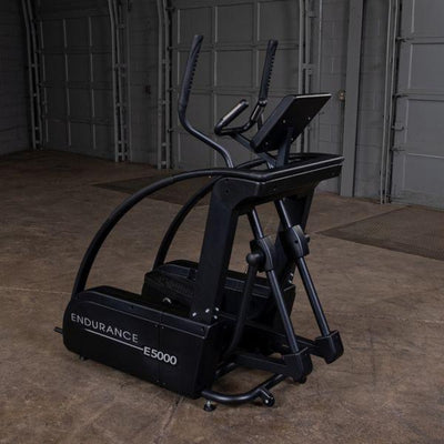 Professioneller Crosstrainer – Body-Solid E5000 Ellipsentrainer