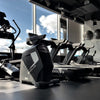 Professionele crosstrainer met achteraandrijving - Evolve Fitness CET-180-LED (Rear Driven)