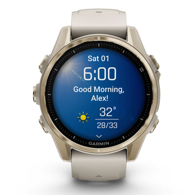 Garmin Fenix ​​​​8 Sapphire - 43 mm / AMOLED - Soft Gold avec bracelet en silicone gris brouillard/grès foncé - Montre multisport premium