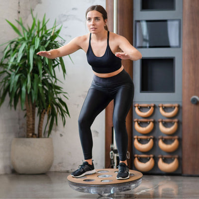 NOHRD Eau-Me Oak - Balance Board gefüllt mit Wasser - Eichenholz