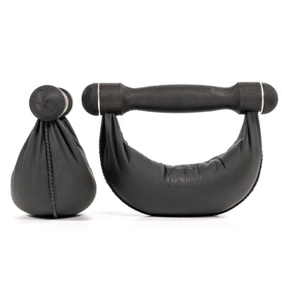 NOHRD SwingBell Tower Set Black - kettlebells avec support de rangement - Chêne teinté et cuir